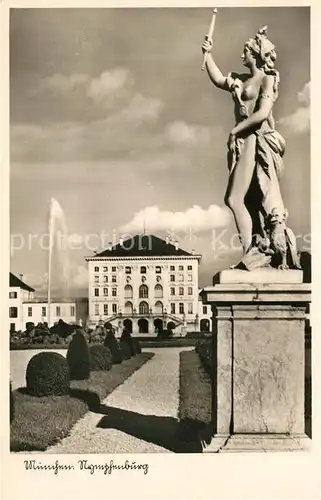 AK / Ansichtskarte Muenchen Schloss Nymphenburg Statue Kat. Muenchen