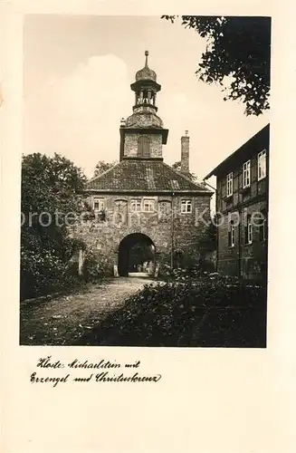 AK / Ansichtskarte Oldenburg Holstein Kloster Michaelstein mit Erzengel und Chrituskreuz Kat. Oldenburg in Holstein