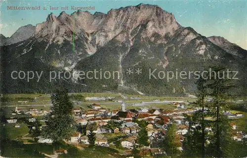 AK / Ansichtskarte Mittenwald Bayern Panorama mit Karwendel Kat. Mittenwald