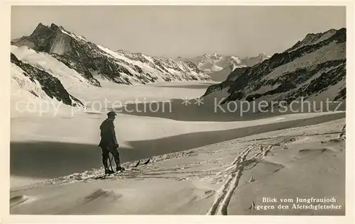 AK / Ansichtskarte Jungfraujoch Skiwanderer Aletschgletscher Kat. Jungfrau