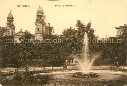 AK / Ansichtskarte Muenchen Hofgarten Brunnen Kat. Muenchen