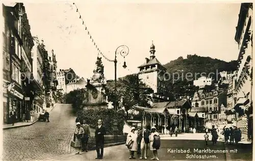 AK / Ansichtskarte Karlsbad Eger Marktbrunnen mit Schlossturm