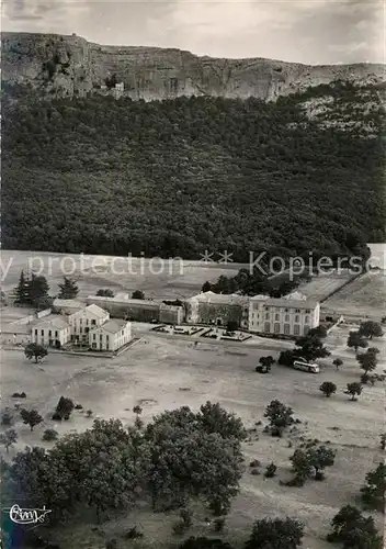 AK / Ansichtskarte La Sainte Baume Vue aerienne de l Hotellerie et St Nazareth du Sacre Coeur Kat. Saint Maximin la Sainte Baume