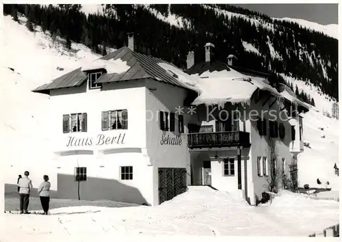 AK / Ansichtskarte Anton Arlberg St Haus Bertl Winterpanorama Kat. St. Anton am Arlberg