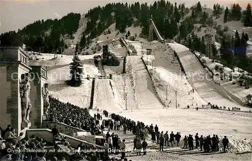 AK / Ansichtskarte Garmisch Partenkirchen Olympia Skistadion mit Sprungschanzen Kat. Garmisch Partenkirchen