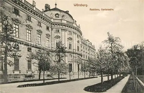 AK / Ansichtskarte Wuerzburg Residenz Hofgarten Kat. Wuerzburg