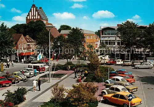 AK / Ansichtskarte Heiligenhafen Ostseebad Marktplatz Kat. Heiligenhafen