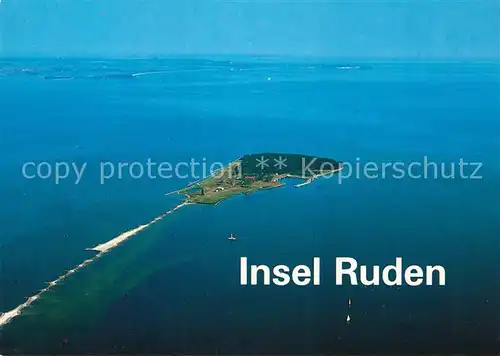 Insel Ruden im Hintergrund Insel Ruegen Fliegeraufnahme