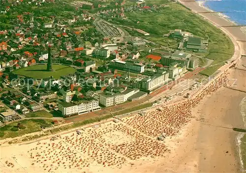 AK / Ansichtskarte Borkum Nordseebad Heilbad im Hochseeklima Strand Fliegeraufnahme Kat. Borkum