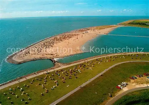 AK / Ansichtskarte Buesum Nordseebad Blick zum Sandstrand Fliegeraufnahme Kat. Buesum