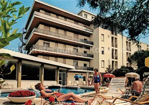 AK / Ansichtskarte Abano Terme Hotel Terme Adriatico Swimming Pool Kat. Abano Terme