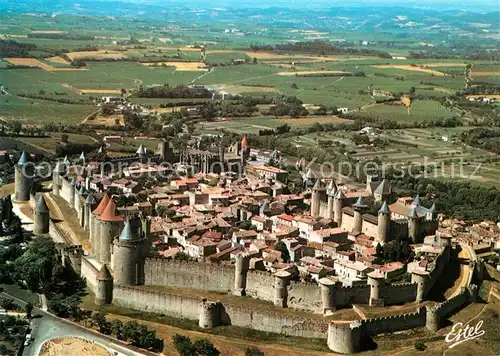 Carcassonne Vue aerienne de la cite prise du nord est Kat. Carcassonne
