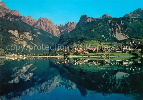 AK / Ansichtskarte Molveno Panorama e il lago Kat. Italien