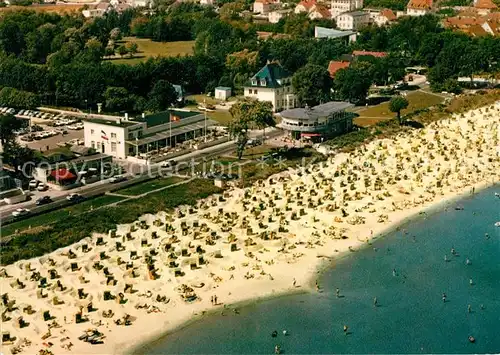 AK / Ansichtskarte Scharbeutz Ostseebad Fliegeraufnahme Strand Kat. Scharbeutz