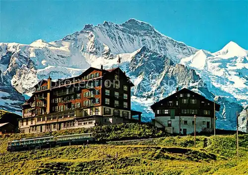 AK / Ansichtskarte Kleine Scheidegg Wengen Hotels und Jungfrau Kat. Scheidegg Kleine