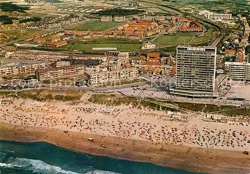 AK / Ansichtskarte Zandvoort Holland Fliegeraufnahme Strand Hotel