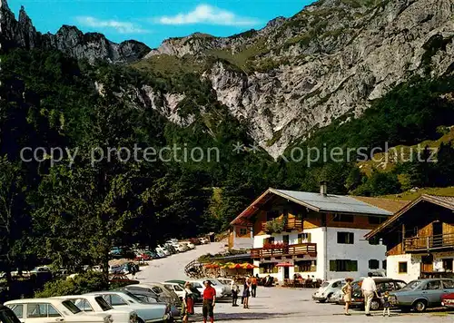 AK / Ansichtskarte Kirchdorf Tirol Unterkunftshaus Griesneralm gegen Stripsenjoch am Wilden Kaiser Kaisergebirge Kat. Kirchdorf in Tirol Wilder Kaiser