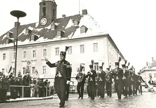 AK / Ansichtskarte Annaberg Buchholz Erzgebirge Bergparade Vorweihnachtszeit Kat. Annaberg