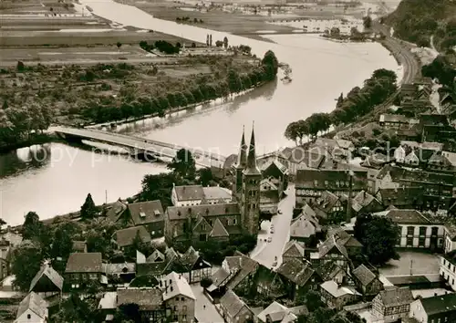 AK / Ansichtskarte Hoexter Weser Bruecke mit Kilianskirche Kat. Hoexter