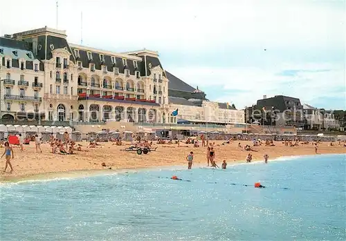 AK / Ansichtskarte Cabourg Le Grand Hotel La plage Kat. Cabourg