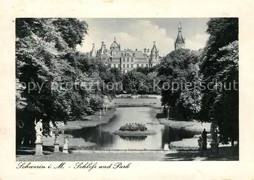AK / Ansichtskarte Schwerin Mecklenburg Schloss und Park Kat. Schwerin