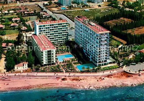 AK / Ansichtskarte Marbella Andalucia Fliegeraufnahme Hotel Skol mit Strand Kat. Marbella