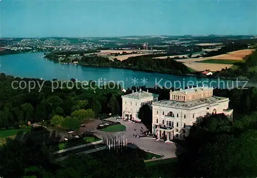 AK / Ansichtskarte Essen Ruhr Fliegeraufnahme Villa Huegel mit Baldeneysee Essen Ruhr Kat. Essen