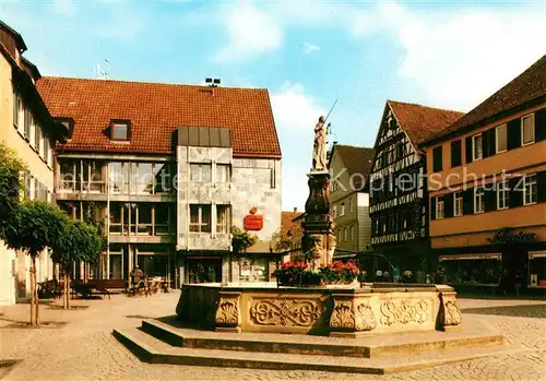 AK / Ansichtskarte Winnenden Marktplatz Brunnen  Winnenden Kat. Winnenden