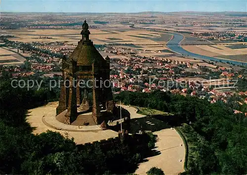 AK / Ansichtskarte Porta Westfalica Kaiser Wilhelm Denkmal Fliegeraufnahme Porta Westfalica Kat. Porta Westfalica