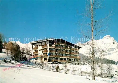 AK / Ansichtskarte Combloux Hotel Restaurant Aux Ducs de Savoie en hiver Combloux Kat. Combloux