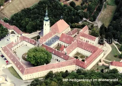 AK / Ansichtskarte Heiligenkreuz Niederoesterreich Stift Kloster im Wienerwald Fliegeraufnahme Heiligenkreuz Kat. Heiligenkreuz