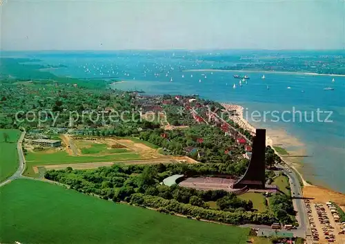 AK / Ansichtskarte Laboe Marine Ehrenmal Ostseebad Fliegeraufnahme Laboe Kat. Laboe