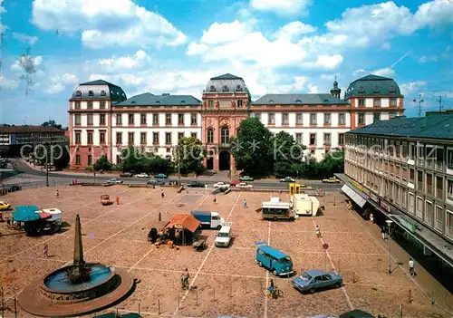 AK / Ansichtskarte Darmstadt Schloss und Marktplatz Tor zu Odenwald und Bergstrasse Darmstadt Kat. Darmstadt