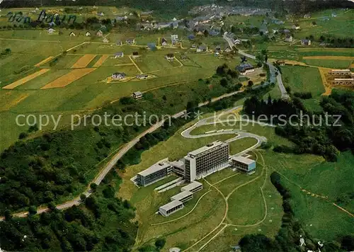 AK / Ansichtskarte Manderscheid Eifel Eifelsanatorium der LVA Rheinprovinz Fliegeraufnahme Manderscheid Eifel Kat. Manderscheid