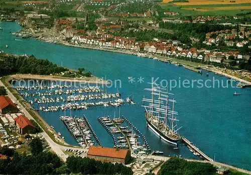 AK / Ansichtskarte Travemuende Ostseebad Fliegeraufnahme Segelschiff  Travemuende Ostseebad Kat. Luebeck