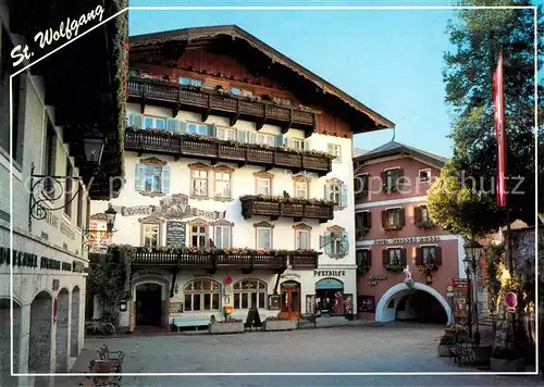 AK / Ansichtskarte St_Wolfgang_Wolfgangsee Marktplatz Hotel Post Im Weissen Roessl St_Wolfgang_Wolfgangsee Kat. St. Wolfgang im Salzkammergut