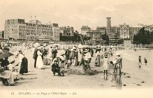 AK / Ansichtskarte Dinard_Ille_et_Vilaine_Bretagne La Plage et lHotel Royal Dinard_Ille Kat. Dinard