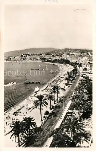 AK / Ansichtskarte Cannes_Alpes Maritimes La Plage et la Promenade de la Croisette Cannes Alpes Maritimes Kat. Cannes