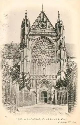 AK / Ansichtskarte Sens_Yonne La Cathedrale Portail Sud dit de Moise Sens_Yonne
