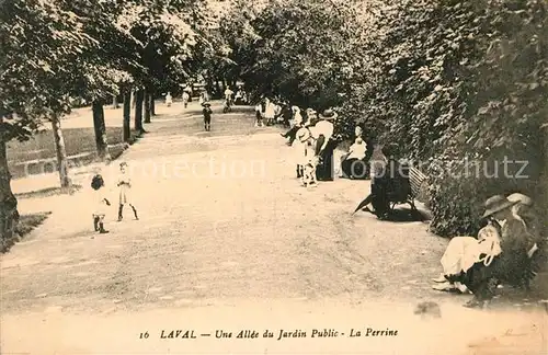 AK / Ansichtskarte Laval_Mayenne Una Allee du Jardin Public Perrine Laval Mayenne Kat. Laval