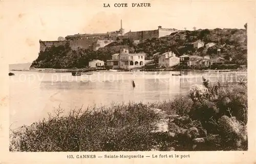 AK / Ansichtskarte Cannes_Alpes Maritimes Sainte Marguerite Le fort et le port Cannes Alpes Maritimes Kat. Cannes