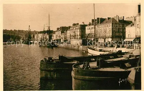 AK / Ansichtskarte Cherbourg_Octeville_Basse_Normandie Quai Alexandre III Cherbourg_Octeville Kat. Cherbourg Octeville