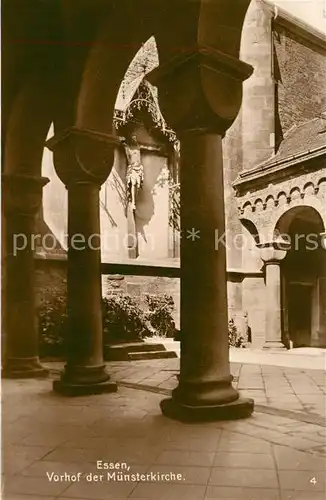 AK / Ansichtskarte Essen_Ruhr Vorhof der Muensterkirche Essen_Ruhr Kat. Essen