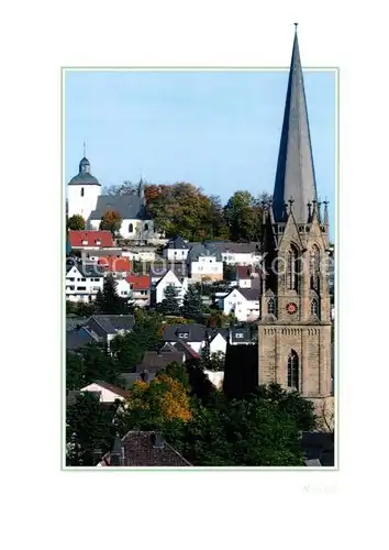 AK / Ansichtskarte Warstein Stadtbild mit Kirche Warstein