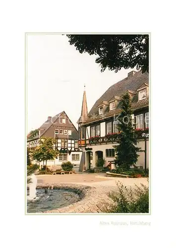 AK / Ansichtskarte Warstein Brunnen Fachwerkhaus Warstein