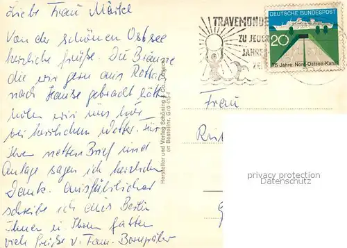 AK / Ansichtskarte Groemitz_Ostseebad Strand Promenade Hafen Seebruecke Fliegeraufnahme Groemitz_Ostseebad