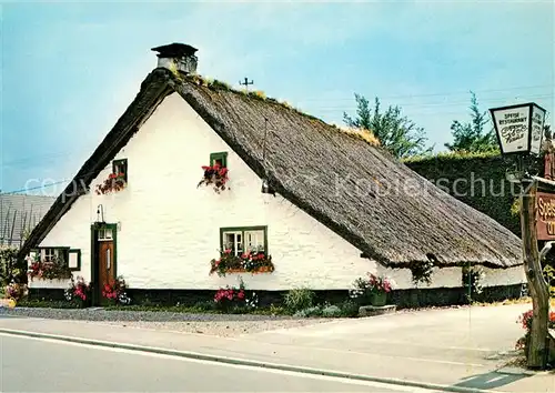 AK / Ansichtskarte Hoefen_Monschau Strohgedecktes Bauernhaus Hoefen Monschau