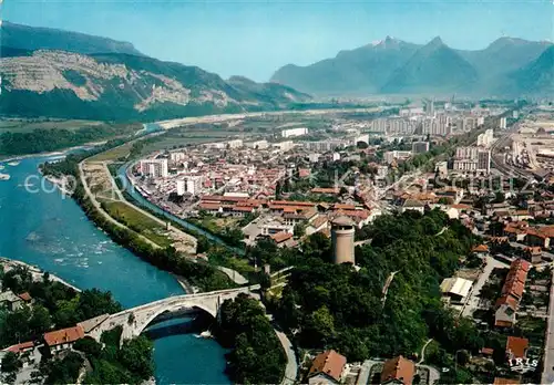 AK / Ansichtskarte Pont de Claix Vue generale aerienne Pont de Claix