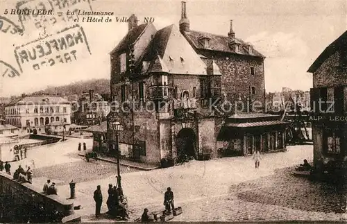 AK / Ansichtskarte Honfleur La Lieutenance et Hotel de Ville Honfleur
