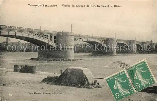 AK / Ansichtskarte Tarascon_Bouches du Rhone Viaduc du Chemin de Fer traversant la Rhone Tarascon Bouches du Rhone